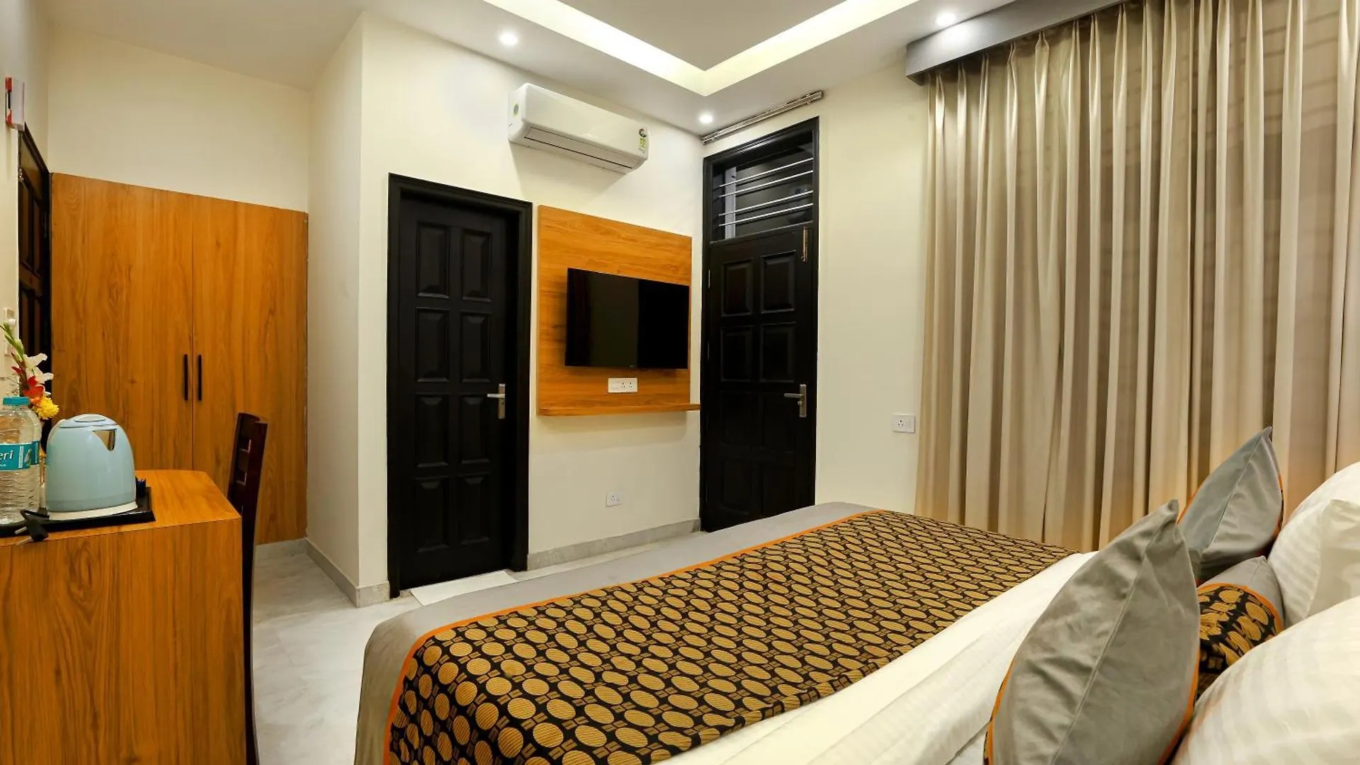 ***  Opo Essential Hotel Gurgaon Indien