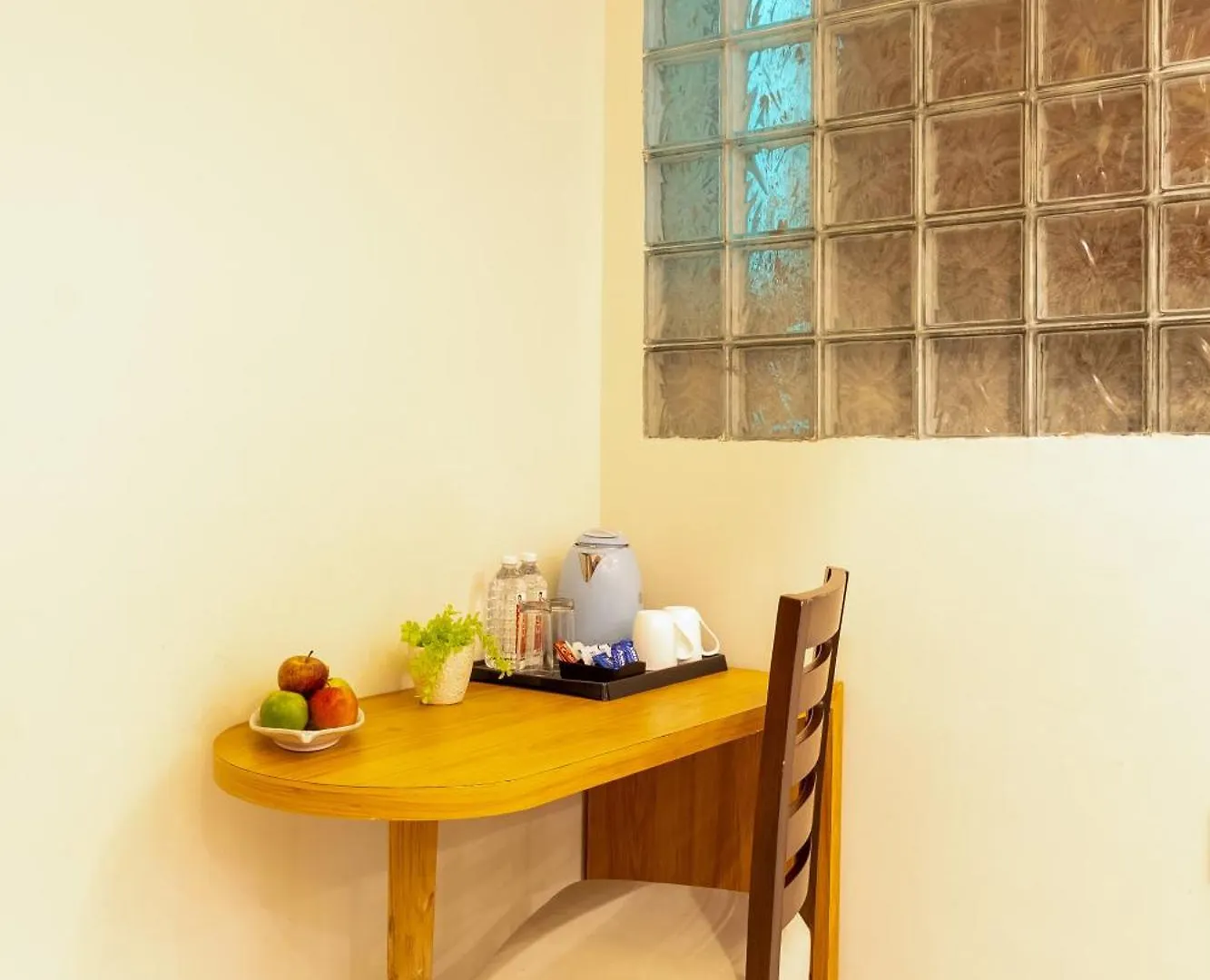 Opo Essential Hotel Gurgaon